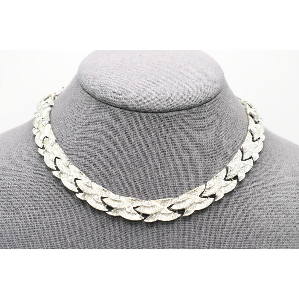 Vintage Coro Silver Tone Choker Necklace Textured Link 16.5” Extender